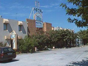 Confortel Avignon Tgv Hotel Exterior photo